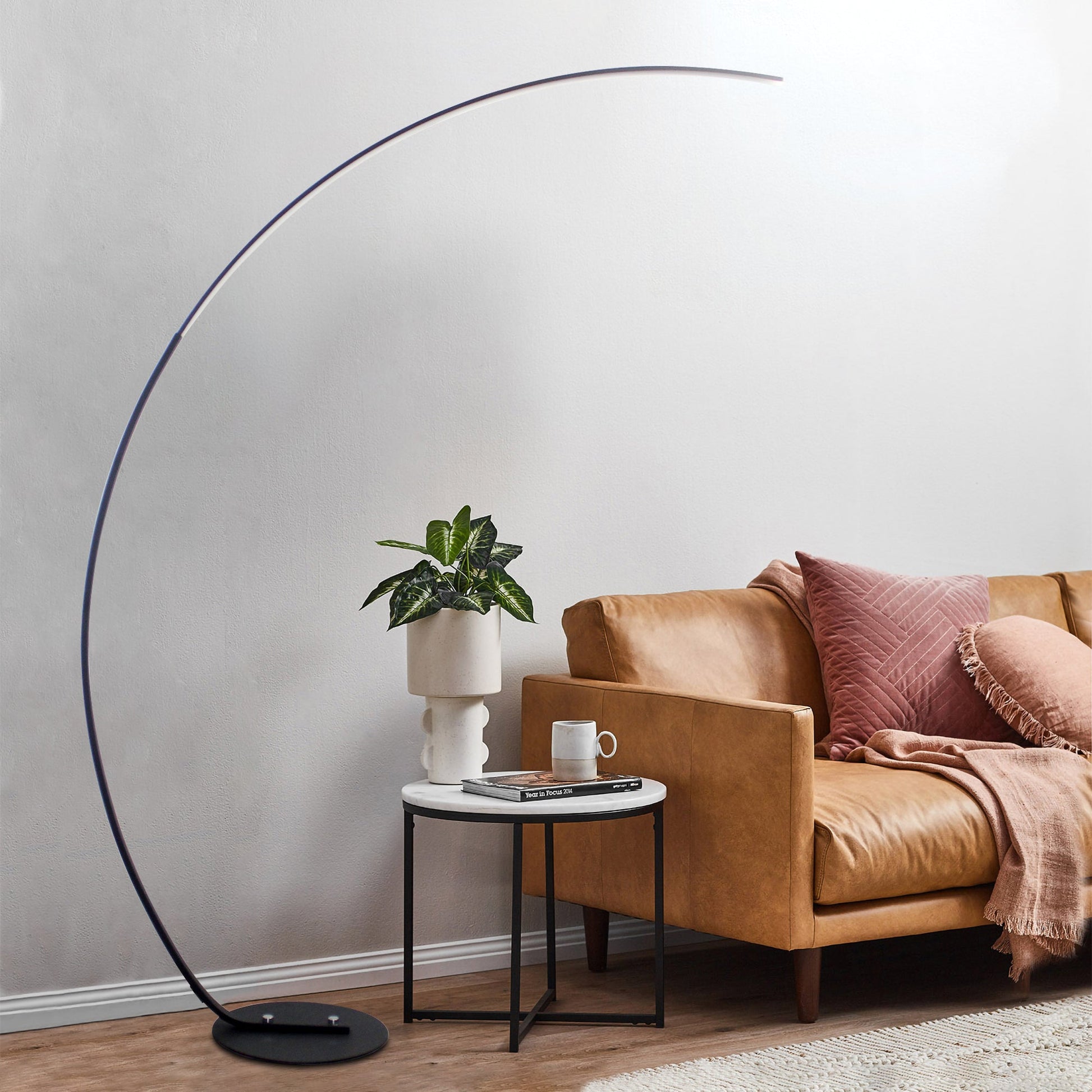 Modern Floor Lamp - RGBW Curve 16M Colors Music Sync | Smart Glow Connect